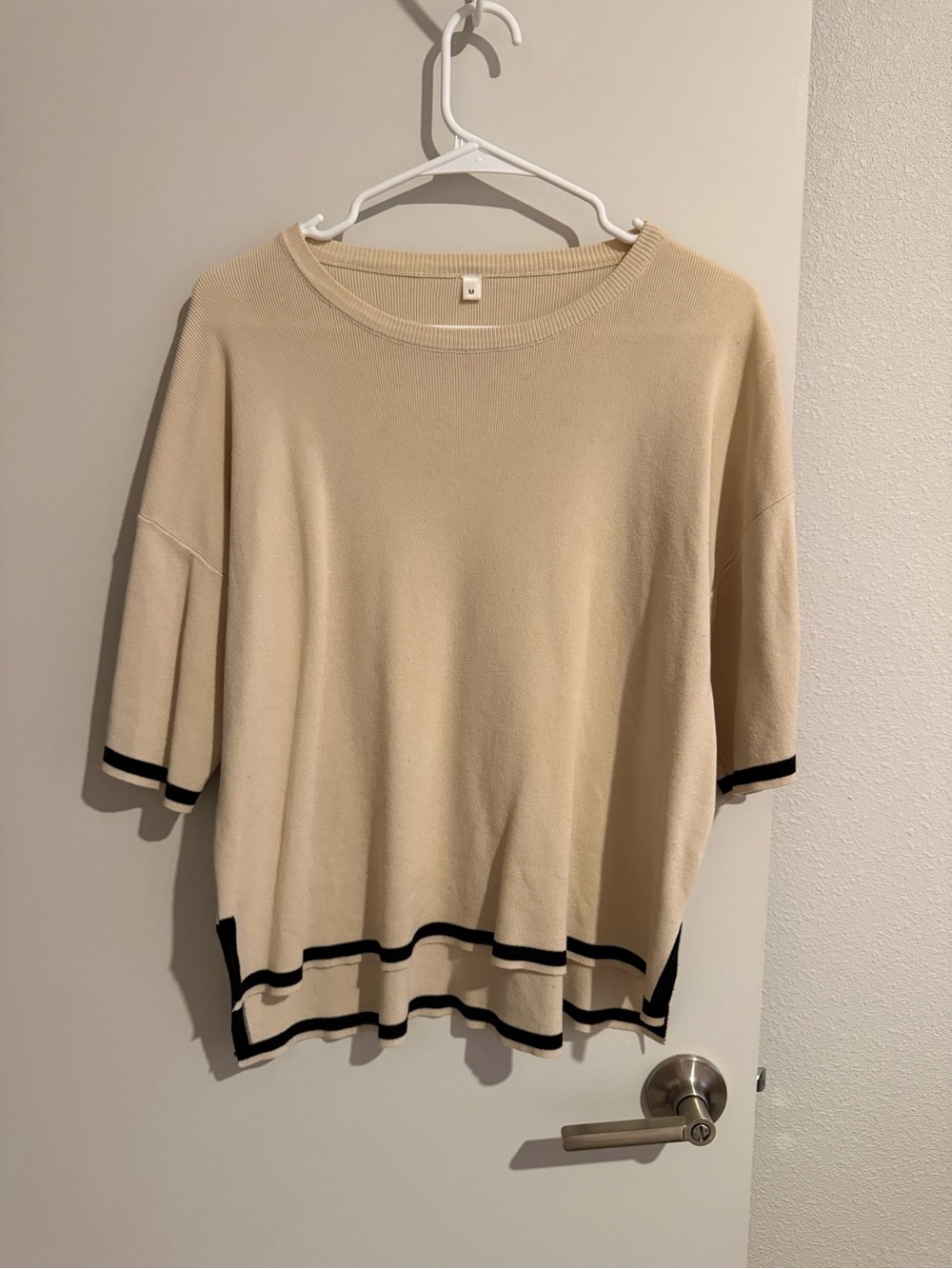 Cream Short-Sleeve Crewneck Sweater with Black Trim
